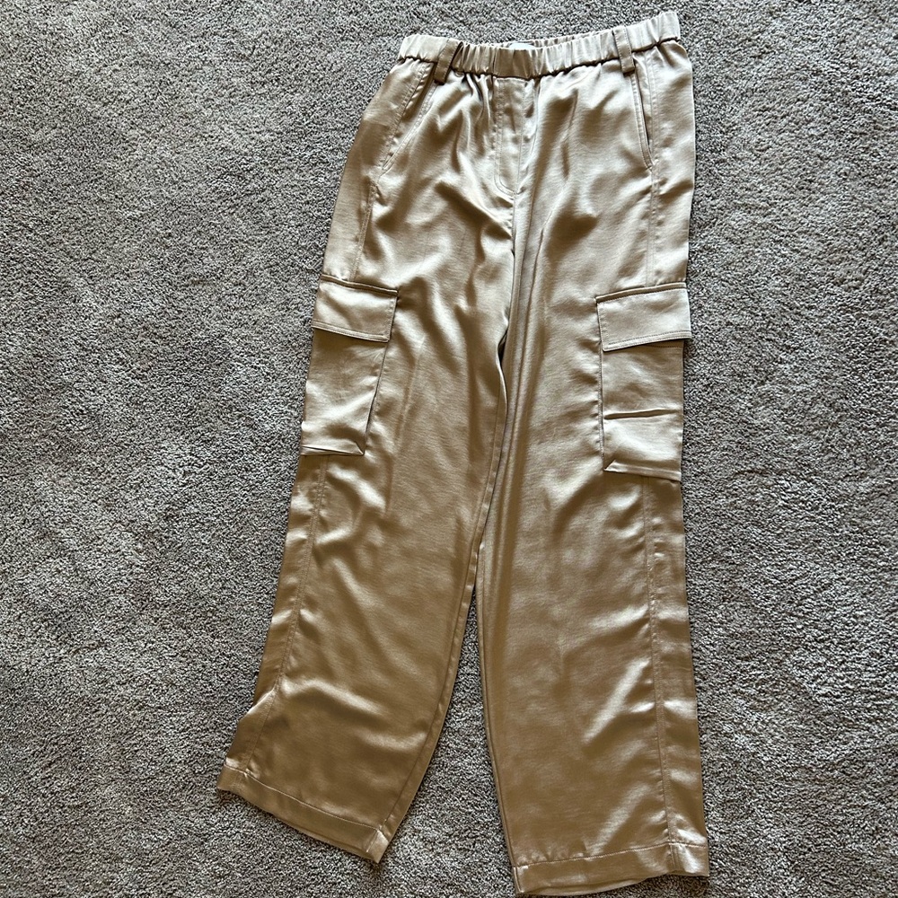 Mango Satin Flowy Cargo Pants - Picture 4 of 7